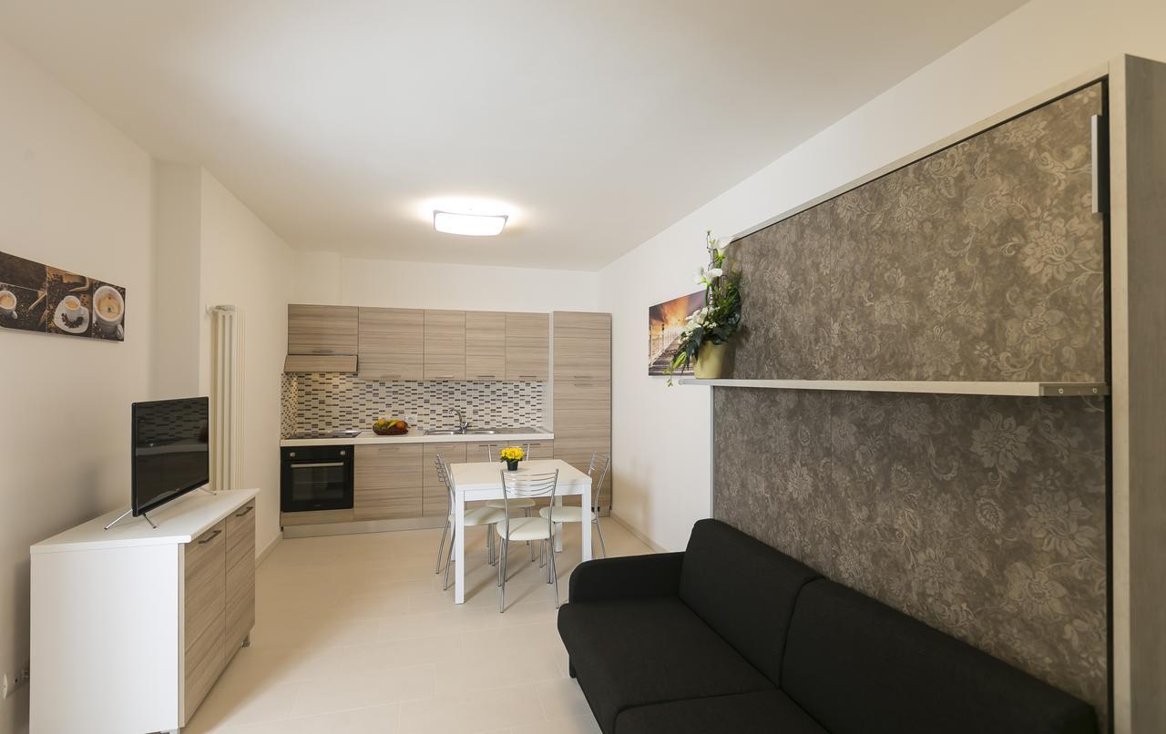 Residenza Riva Azzurra Aparthotel Rimini Exterior photo